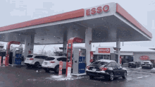 گیف پمپ بنزین