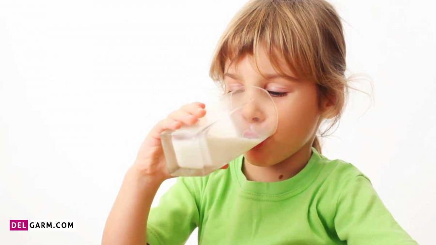 مضرات شیر بادام برای سلامتی کودکان