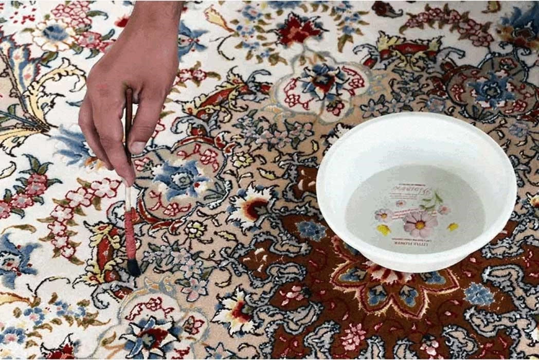 آیا می‌توان ترمیم رنگ فرش را در منزل نیز انجام داد؟