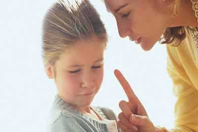 اثرات بد رفتاری والدین روی کودکان