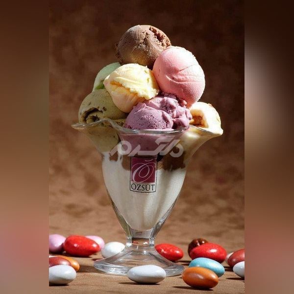 تزیین بستنی 1401 | تزیین بستنی در جام | انواع تزیین بستنی در خانه