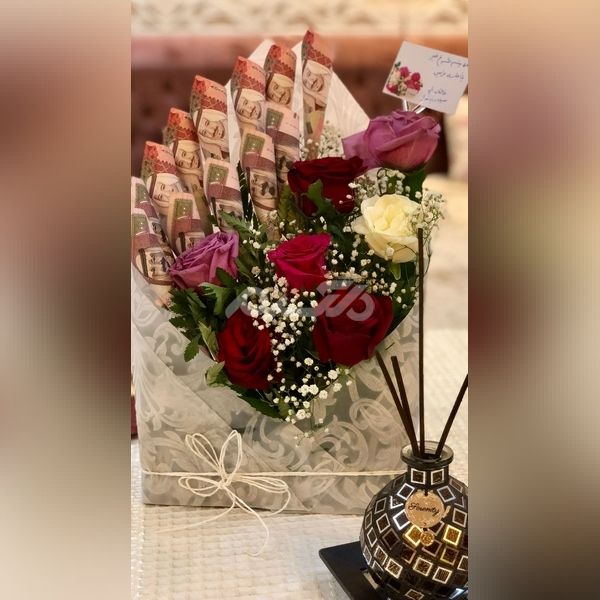 تزیین پول با گل 1401 - تزیین گل با پول کم - تزیین پول با گل رز - تزیین پول برای کادو