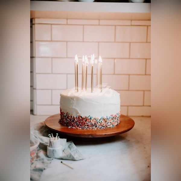 تزیین کیک تولد خانگی 1401 | تزیین کیک تولد خانگی با خامه | تزیین کیک تولد خانگی دخترانه