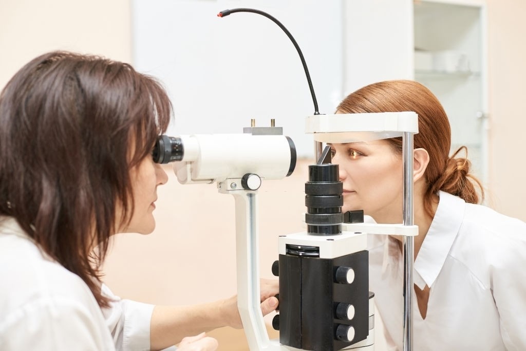 درمان تیروئید چشمی