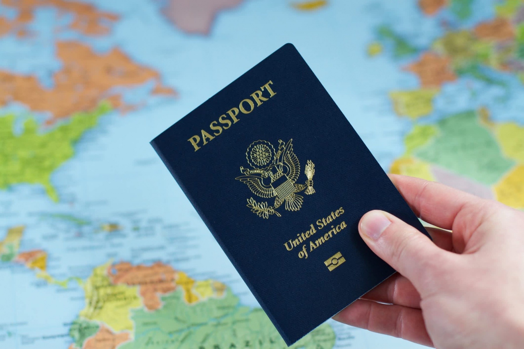 اخذ ویزای آمریکا با پاسپورت دومینیکا