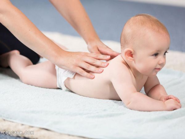 Baby massage | ماساژ کودک با روغن بادام 