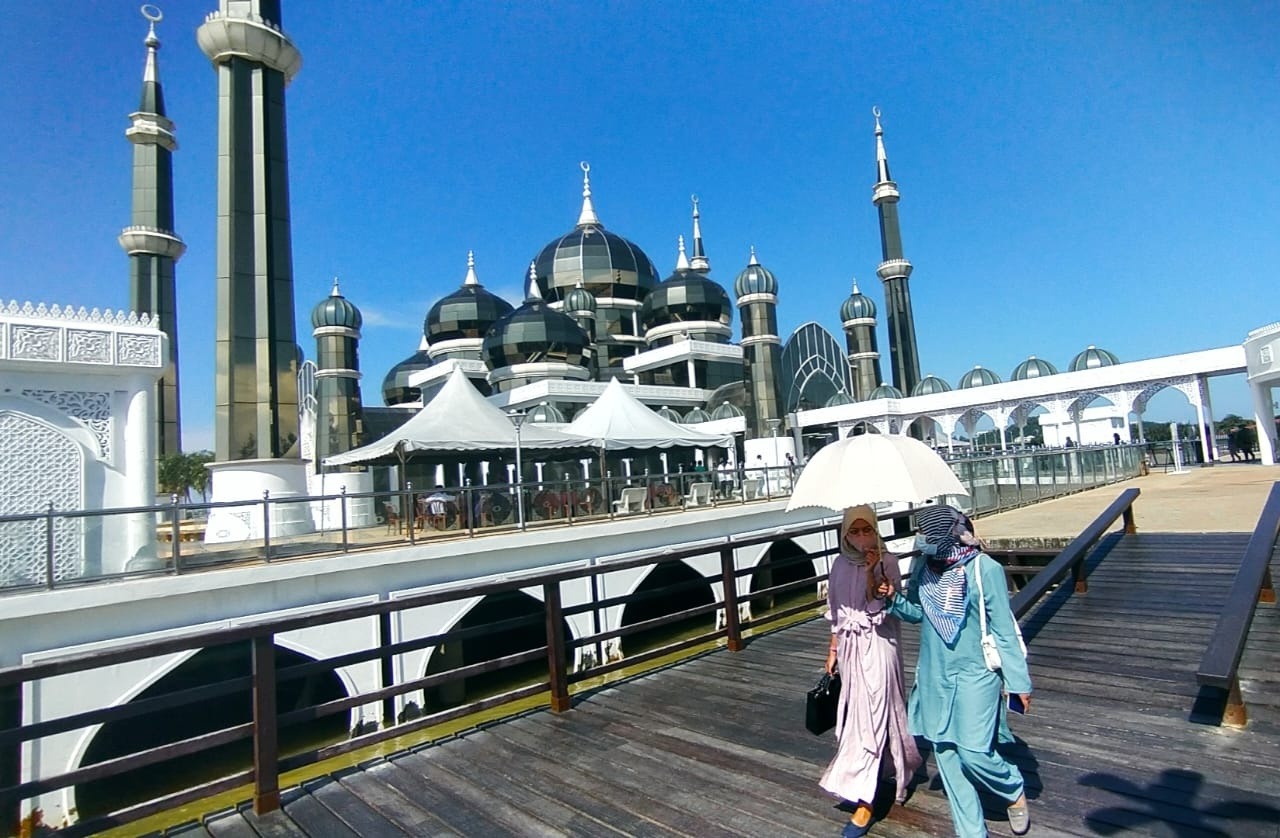 مسجد کریستال