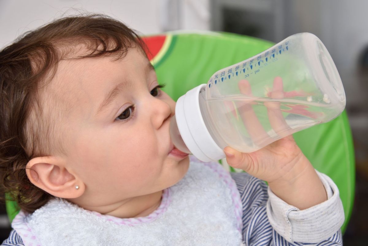 آب مصرفی برای نوزاد