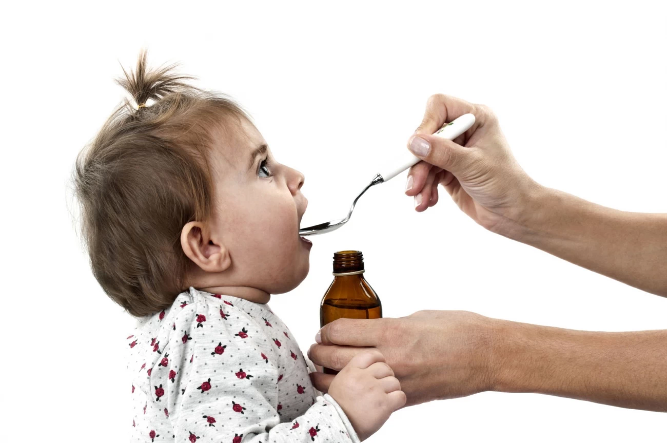 نحوه دادن دارو به نوزاد