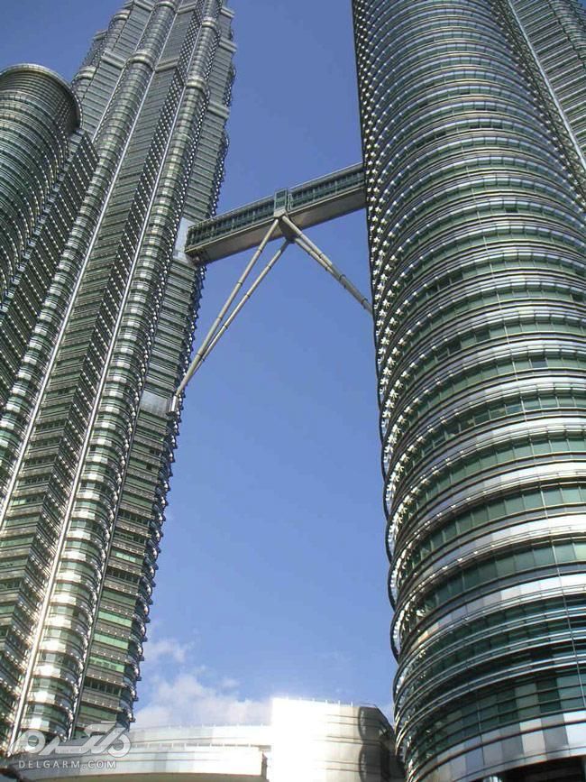  "آسمان" مابین برج های پتروناس در مالزی