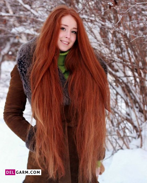 عکس دختر با موهای بلند و قرمز