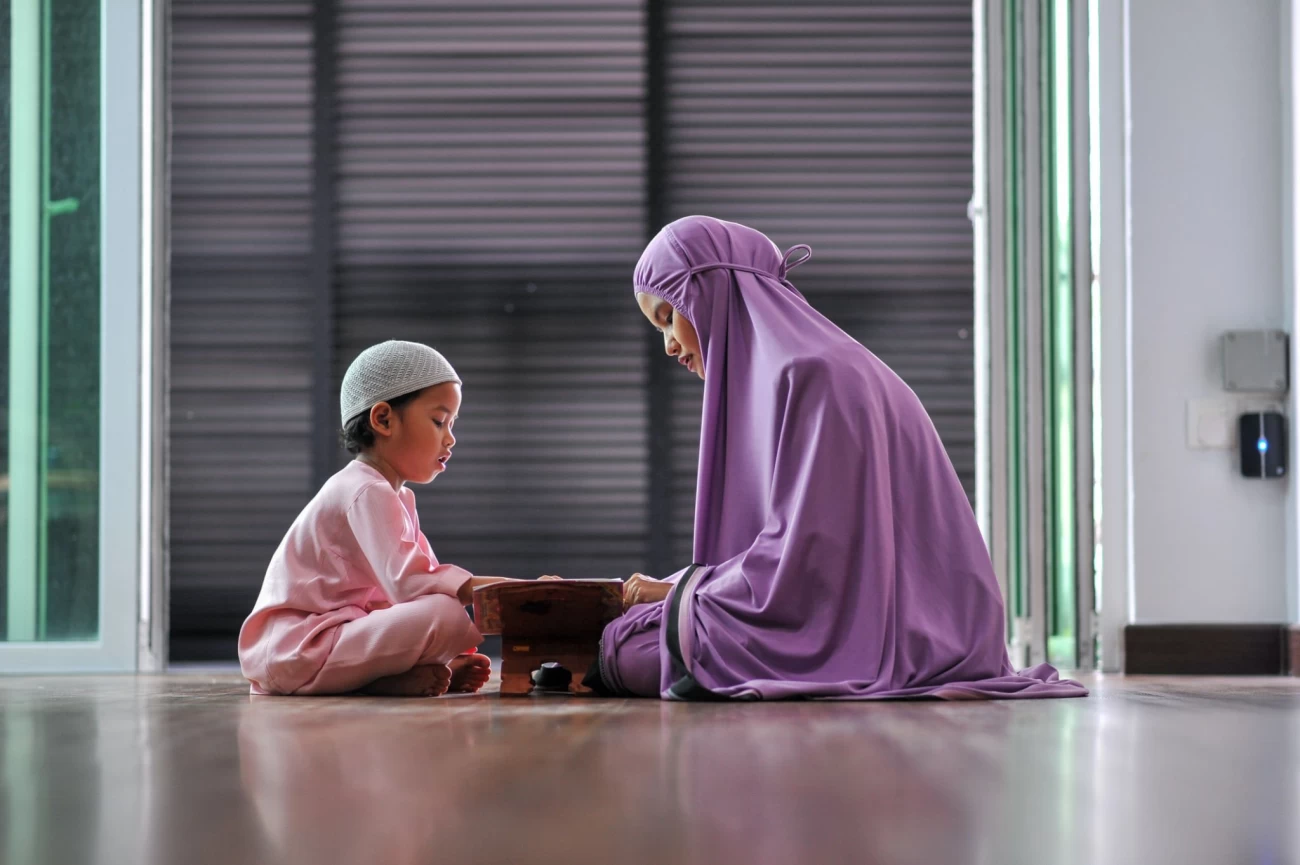 ضرورت آشنایی و آموزش قرآن در تربیت کودکان