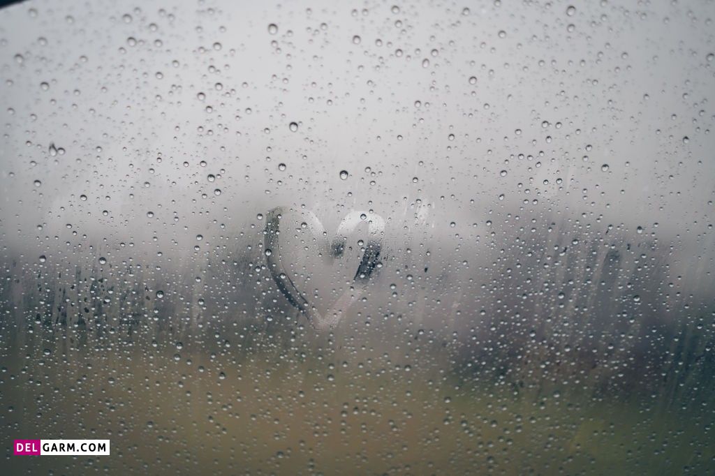 عکس باران روی شیشه