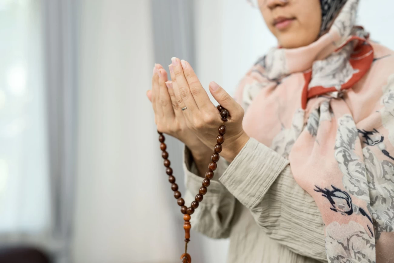 نماز صبح را ۸ دقیقه بعد از اذان بخوانید