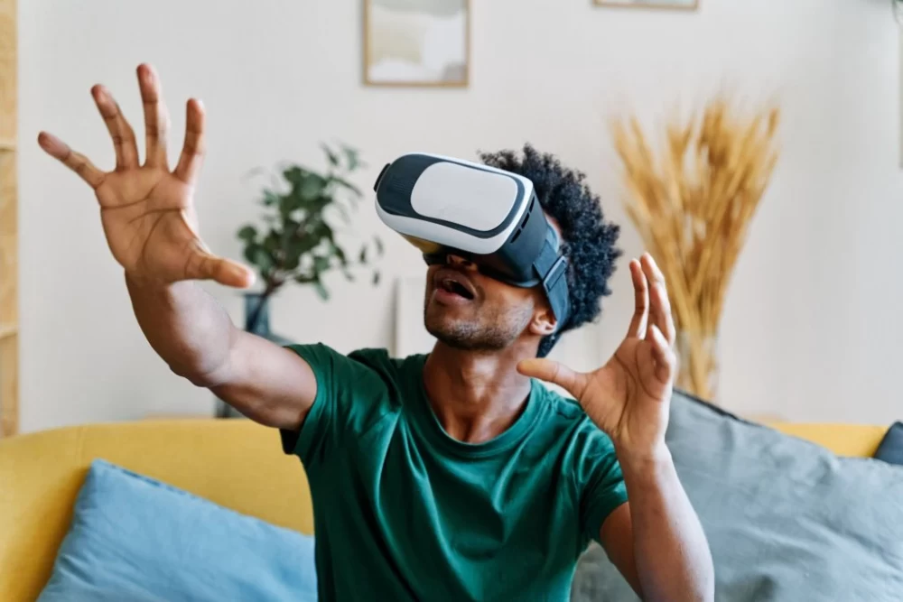 تکنولوژی واقعیت افزوده ar چیست و چه تفاوتی با VR دارد ؟