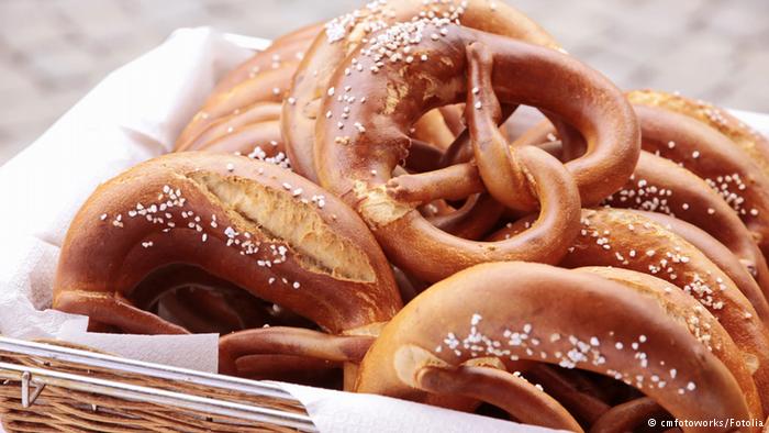 در مورد آداب غذا خوردن در رستوران های آلمان بیشتر بدانید.