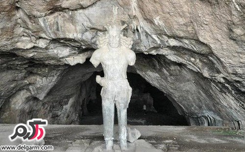 غار شاپور آثار تاریخی شهر کازرون
